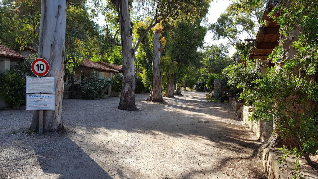 Camping La Cle Des Champs カルヴィ エクステリア 写真