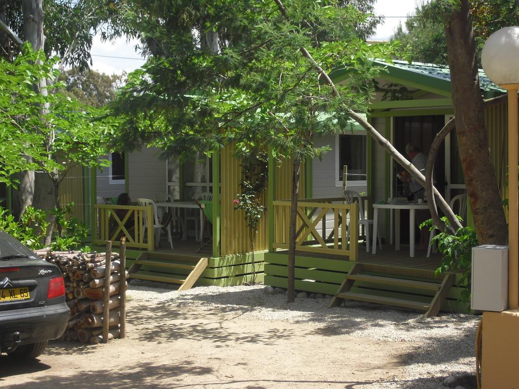 Camping La Cle Des Champs カルヴィ エクステリア 写真